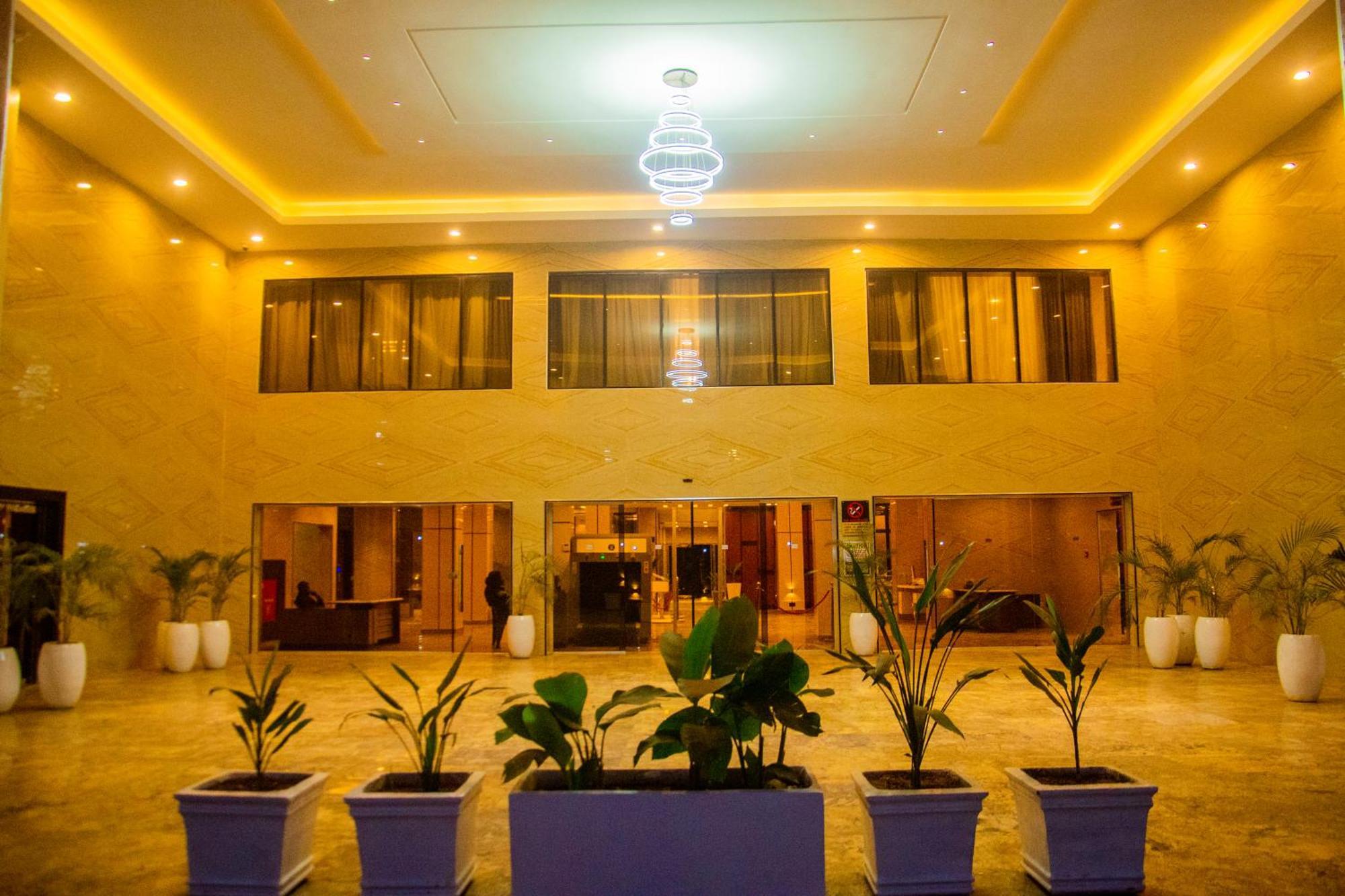 Boulevard Owerri Hotel Dış mekan fotoğraf