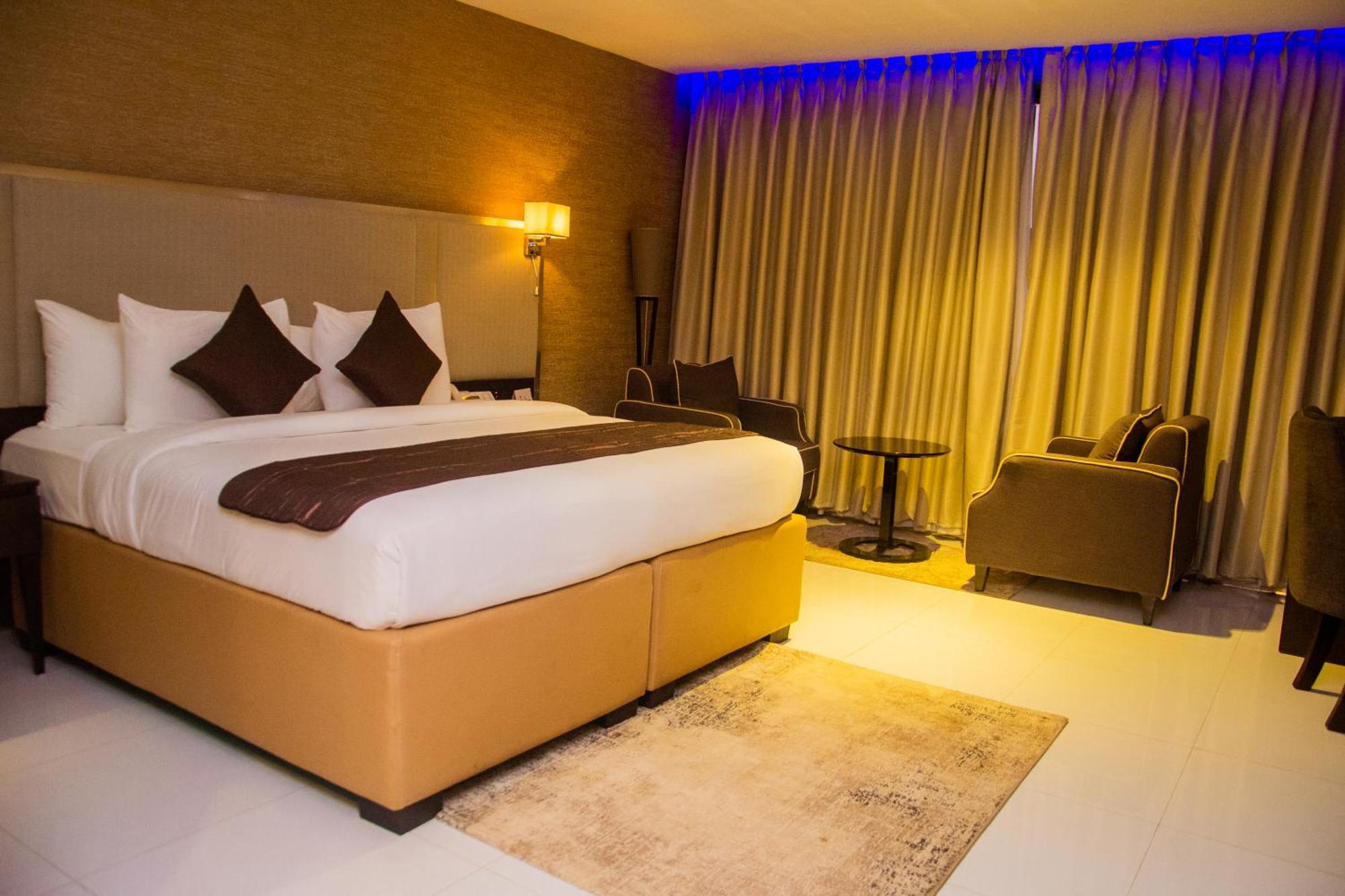 Boulevard Owerri Hotel Dış mekan fotoğraf
